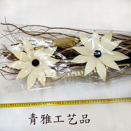 走進義烏商貿(mào)城，探尋青雅工藝 手捧花與干花木片花的家居藝術(shù)